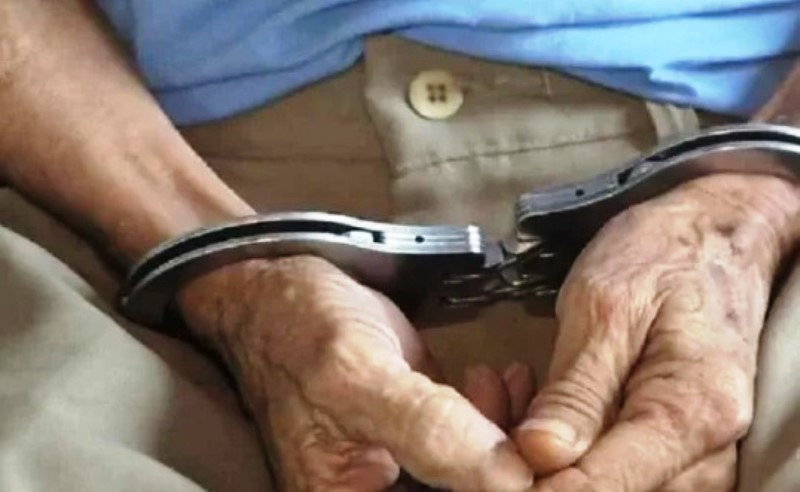 Condenado a 55 anos de prisão, idoso de 78 é preso no Sul de SC
