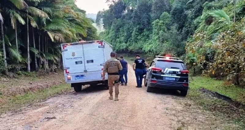 Mulher que matou marido com ajuda do amante é julgada na Grande Florianópolis