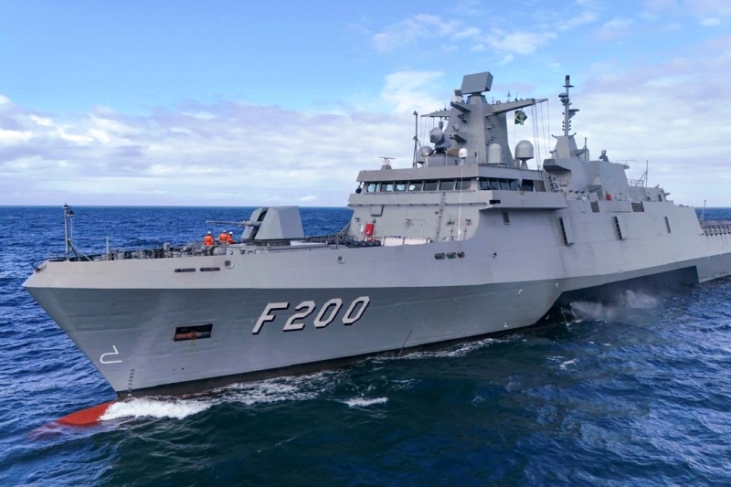 Primeira fragata feita em SC é entregue à Marinha do Brasil