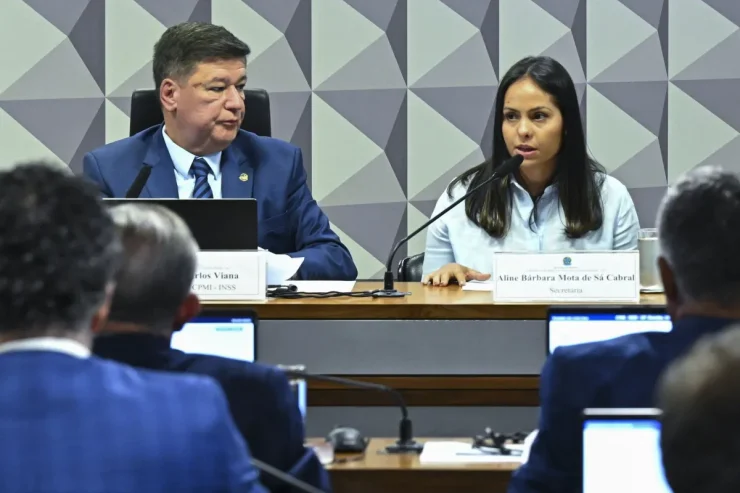 Ex-secretária nega repasses a Lulinha em depoimento à CPMI do INSS