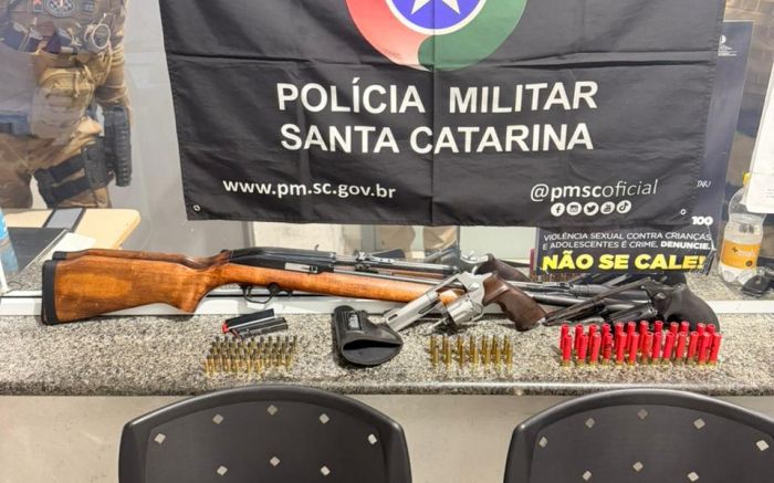 Furto de barco leva à captura de foragido e apreensão de armas de fogo
