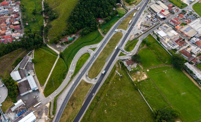 Jorginho Mello assina ordem de serviço para viaduto no Limoeiro
