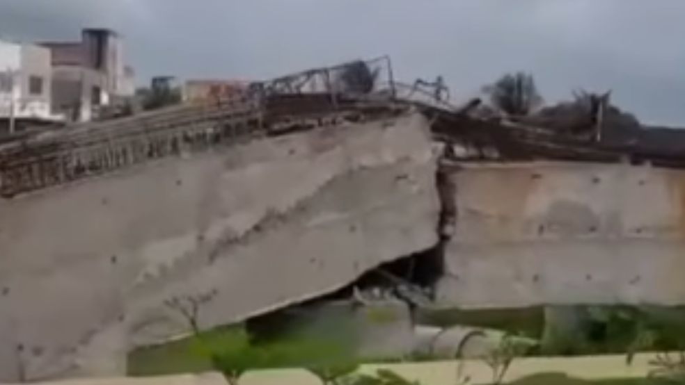 Ponte de R$ 2,3 milhões desaba antes da inauguração no Ceará