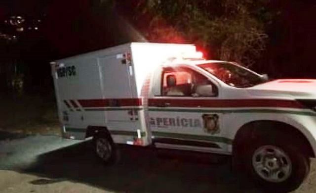 Corpo de mulher é encontrado em vala na Grande Florianópolis
