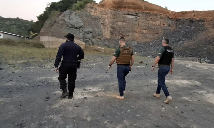 Mineradora usa caminhões de Prefeitura de SC e é alvo de operação