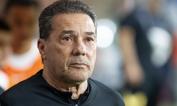 Luxemburgo recebe alta hospitalar após infecção no pulmão