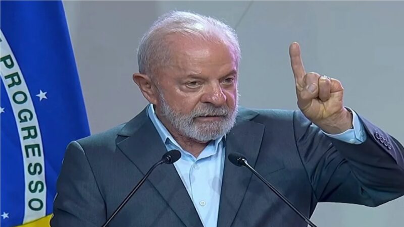 Lula critica ameaças de guerra de Trump e alerta para conflito global