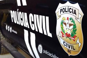 Operação Éris desarticula grupo criminoso e prende foragido em SC