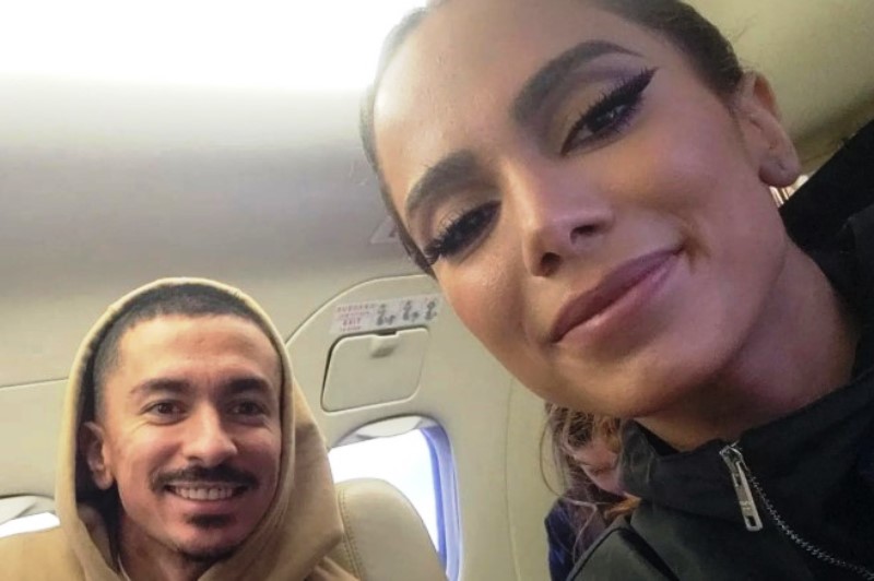 Vídeo: irmão da cantora Anitta é detido no aeroporto de Paris