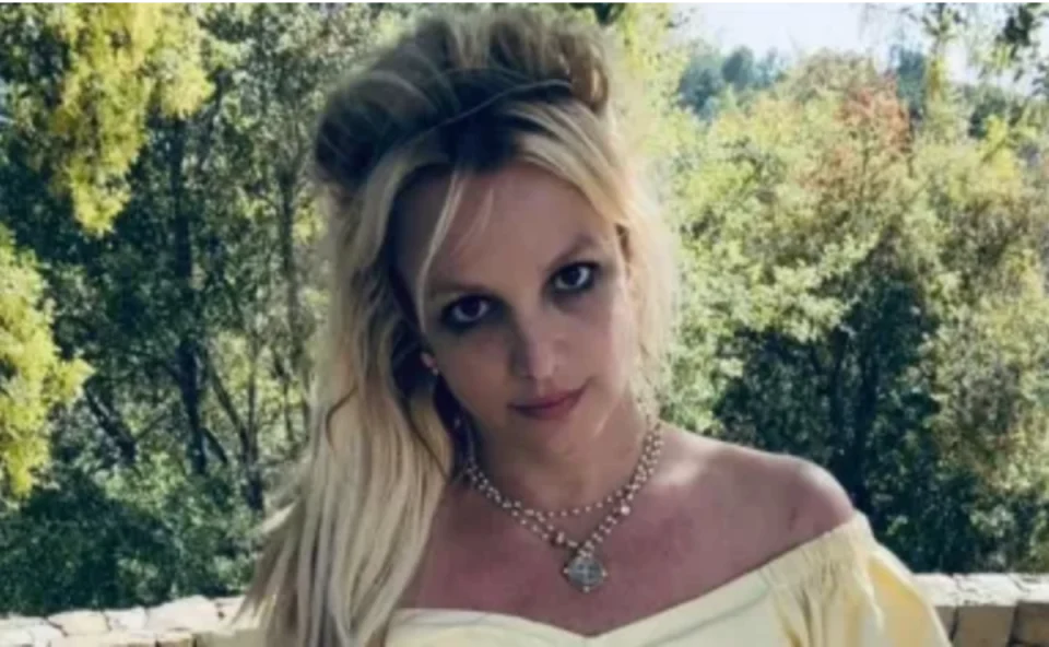 Britney Spears é presa por dirigir embriagada na Califórnia