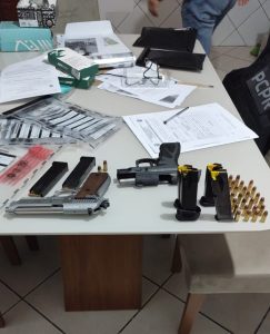 Polícia Civil cumpre 40 mandados contra facções em Camboriú e região