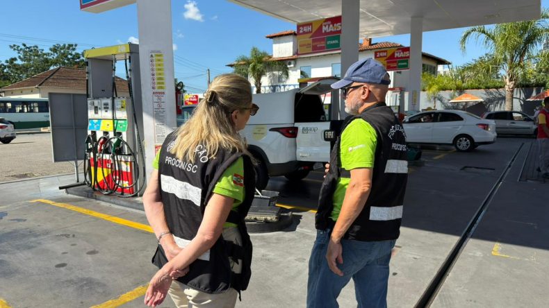 Procon de SC critica aumento do etanol na gasolina e faz alerta
