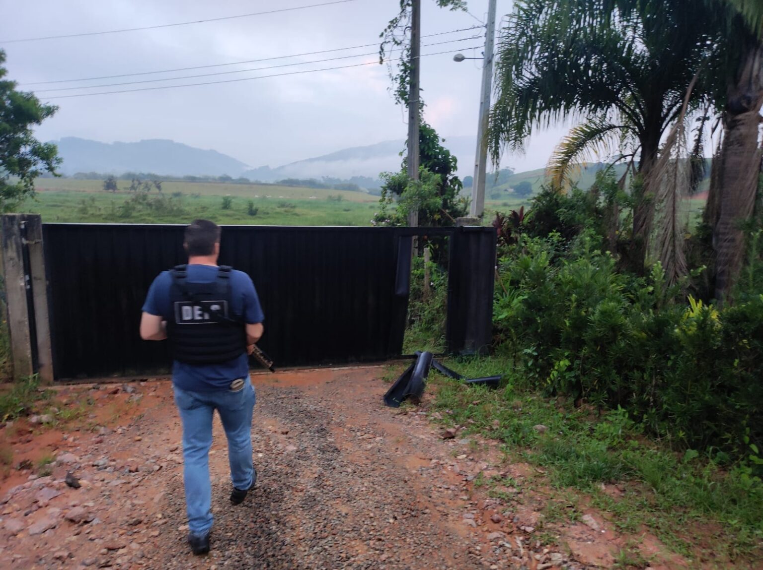 Polícia Civil captura em Biguaçu dois foragidos da Justiça do Paraná