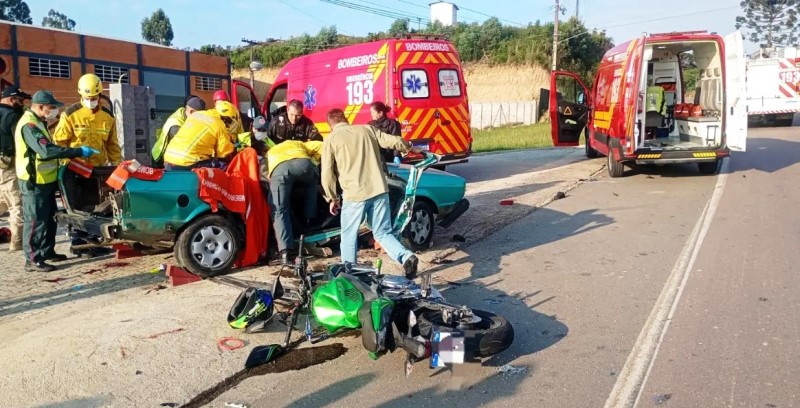 Acidente na BR-280 em SC deixa mulher em estado grave