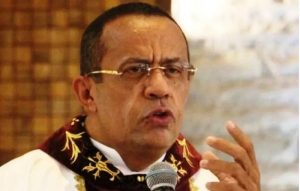 Padre condenado por furtar hospital terá que devolver R$ 500 mil