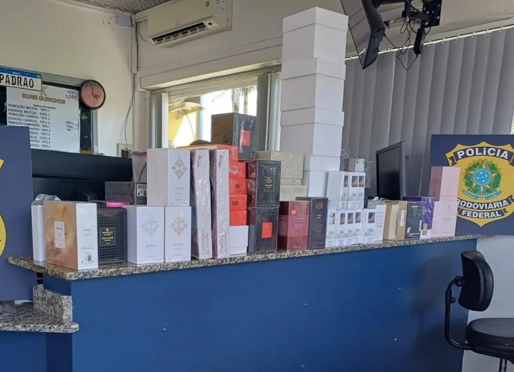 Perfumes de luxo são apreendidos em SC