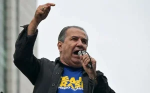 STF começa julgamento que pode tornar Silas Malafaia réu
