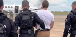 Mendonça autoriza transferência de Vorcaro para PF em Brasília