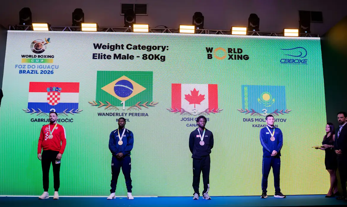 Brasil lidera Copa do Mundo de Boxe com quatro ouros e cinco pratas