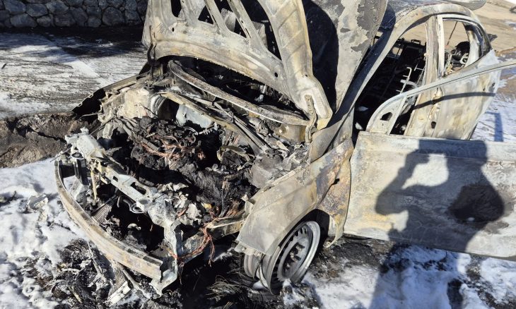 Carro pega fogo em SC e levanta suspeita de crime