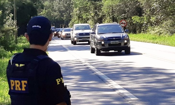 PRF registra 103 acidentes e 2 mortes no feriado de Páscoa em SC