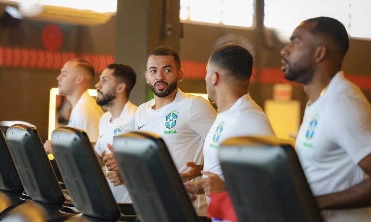 Seleção Brasileira de futsal se apresenta para clássico contra Argentina