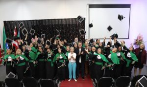 Blumenau forma 40 técnicos e reforça saúde pública