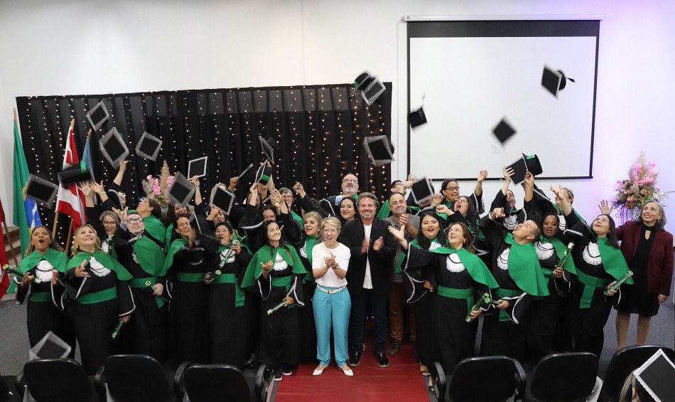 Blumenau forma 40 técnicos e reforça saúde pública
