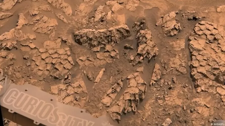 “Escamas de dragão” em Marte intrigam cientistas e reforçam busca por água no planeta