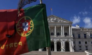 Portugal aprova lei que afeta cidadania dos brasileiros; entenda