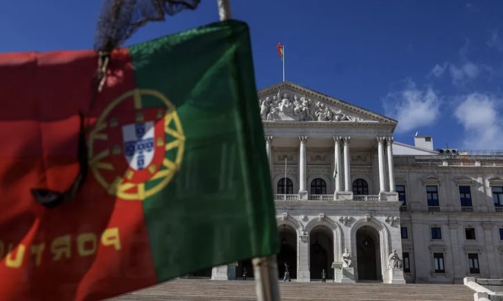 Portugal aprova lei que afeta cidadania dos brasileiros; entenda