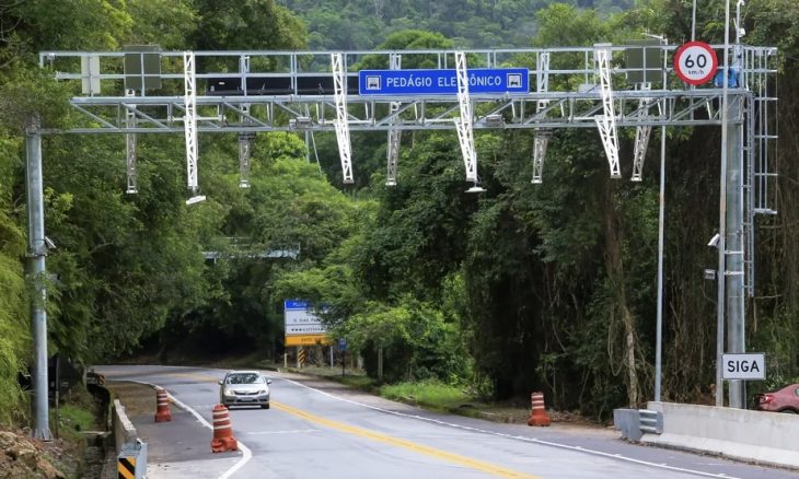 Multas por pedágio eletrônico são suspensas; entenda