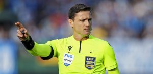 Árbitro mais polêmico do Brasileirão 2025 é escolhido para Copa de 2026