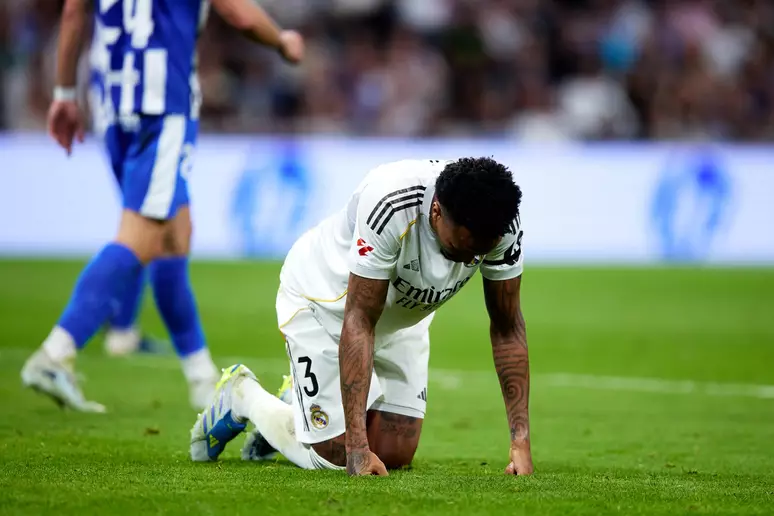 Real Madrid confirma lesão e Éder Militão está fora da Copa do Mundo