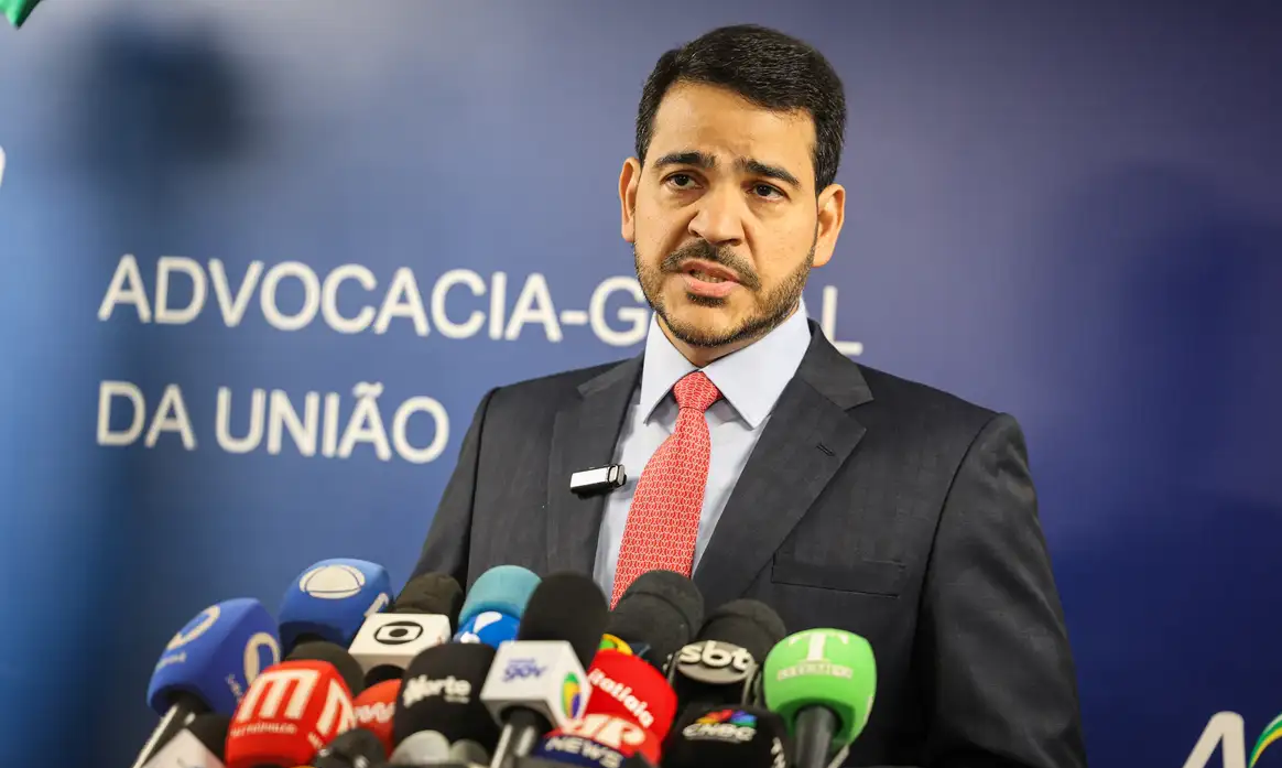 Planalto envia indicação de Messias ao STF