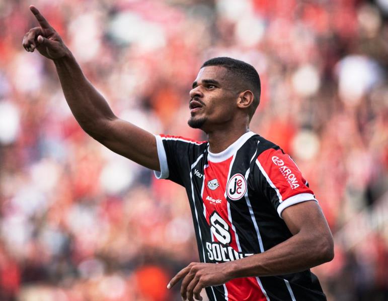 Joinville vence o Santa Catarina e dispara na liderança do seu grupo na Série D