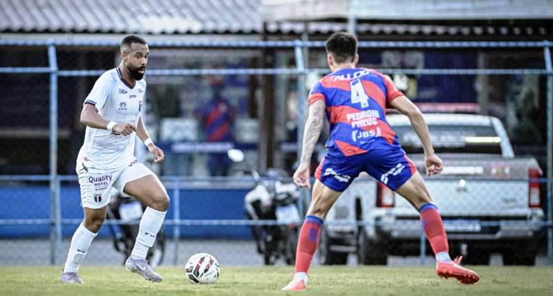 Imparável, Blumenau vence mais uma e segue líder na Série D