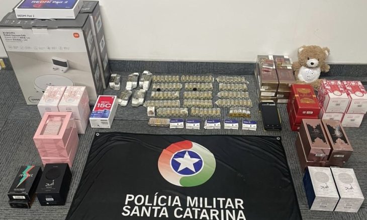 Cão da PM descobre esconderijo de anabolizantes e eletrônicos