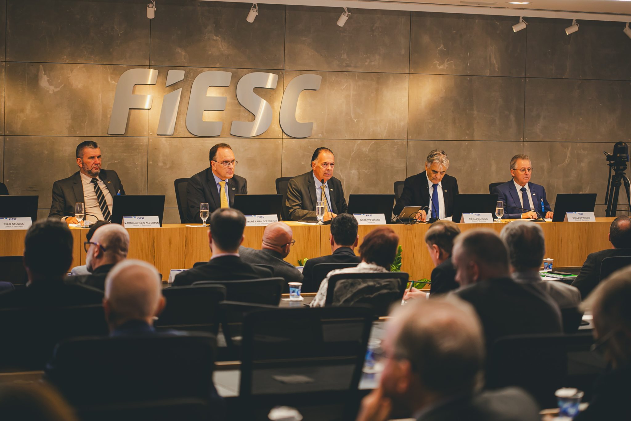 FIESC anuncia indicados à maior honraria da indústria catarinense