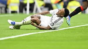 Militão tem lesão confirmada e vira baixa no Real Madrid