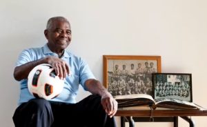 Catarinense que se tornou ídolo no Grêmio é sepultado em Porto Alegre