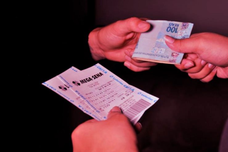Suspeita do “golpe do bilhete premiado” é presa durante operação interestadual