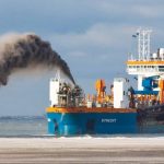 Maior draga da história já está atuando no Porto de Itajaí