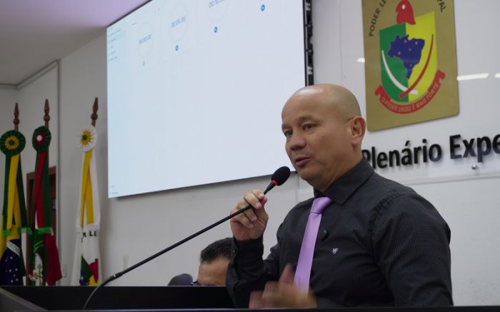 Justiça mantém prisão de vereador investigado por “rachadinha”