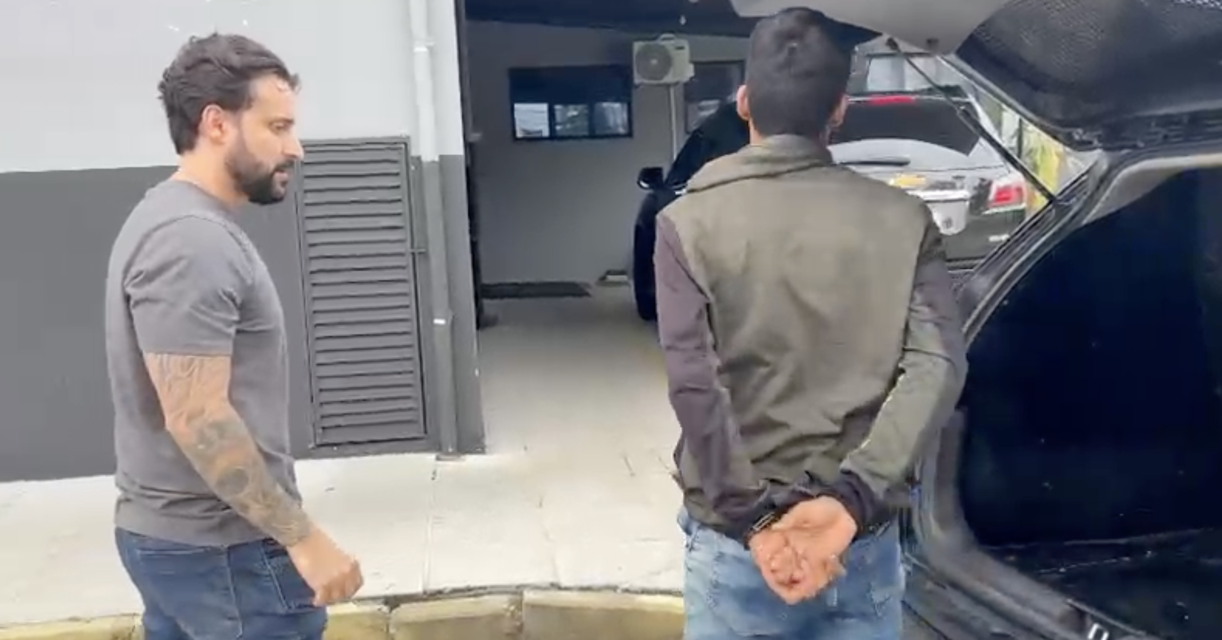 Vídeo: Assaltante é preso após romper tornozeleira para cometer novos roubos