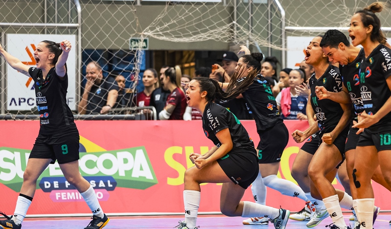 Barateiro Havan vence nos pênaltis e vai à final da Supercopa contra o Stein