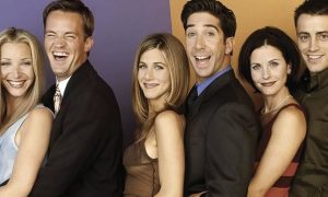 Atriz revela quanto elenco de ‘Friends’ ganha por ano e irrita colegas