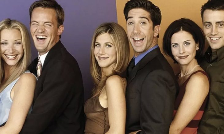 Atriz revela quanto elenco de ‘Friends’ ganha por ano e irrita colegas