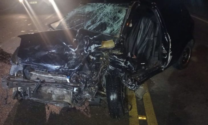 Colisão frontal deixa um morto e uma mulher ferida na SC-340