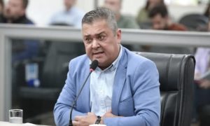 Vereador de Blumenau nega “rachadinha” e aponta perseguição
